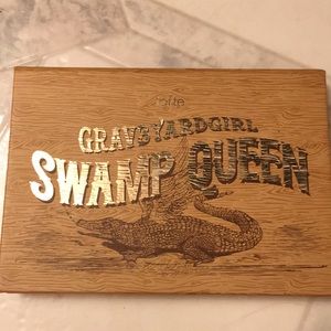Tarte Grav3yardgirl Swamp Queen Palette